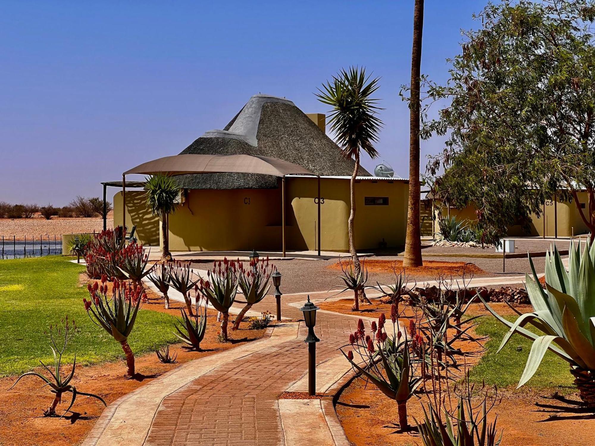 Lapa Lange Game Lodge Mariental Dış mekan fotoğraf