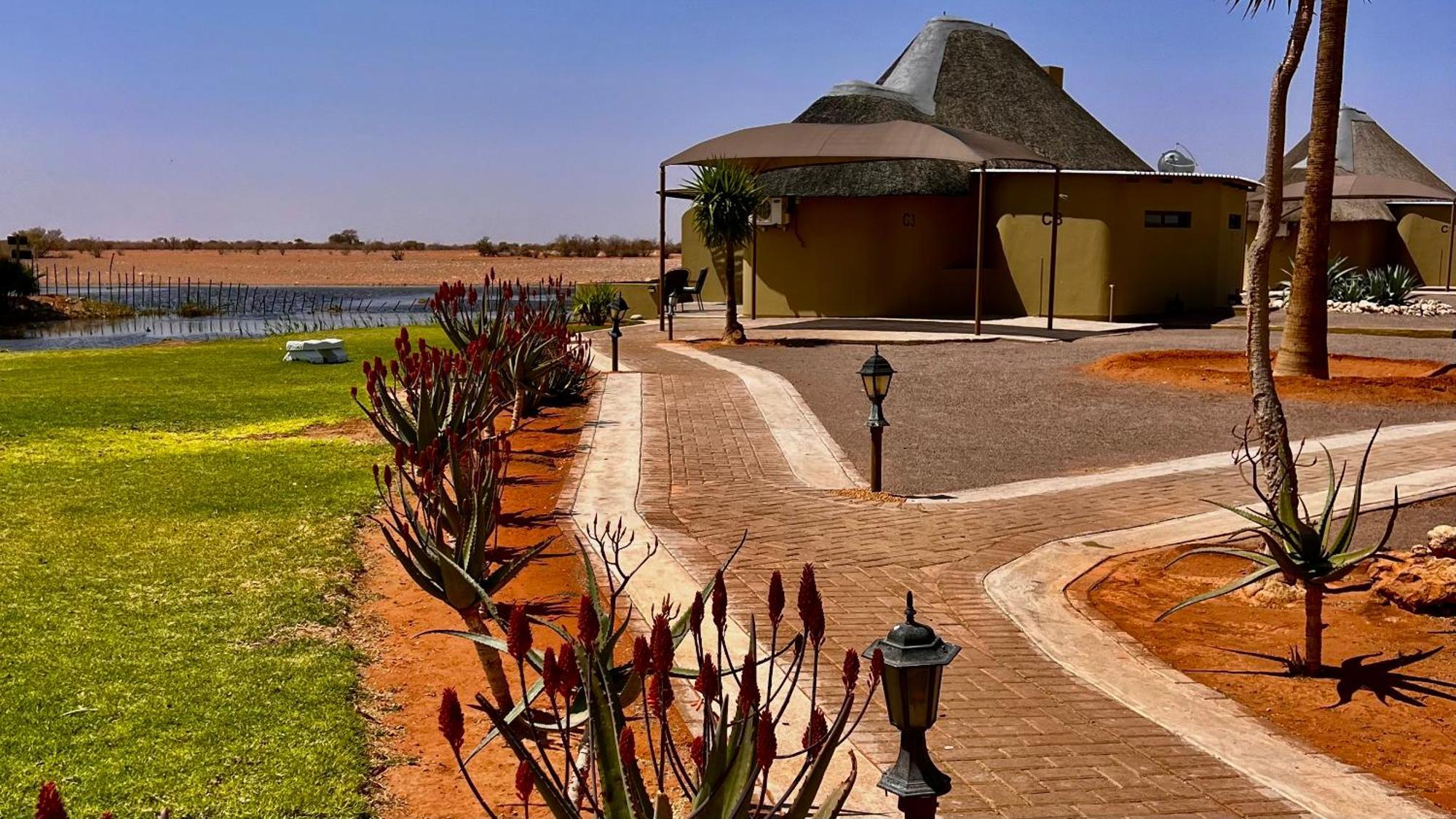 Lapa Lange Game Lodge Mariental Dış mekan fotoğraf
